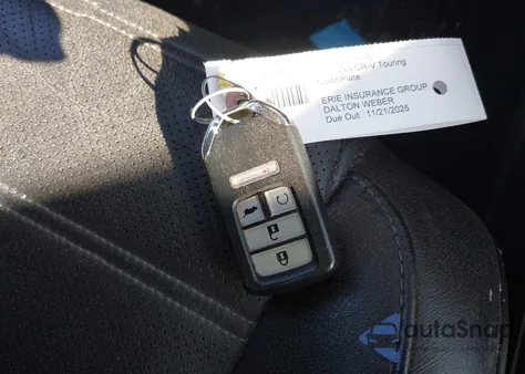 2017 Honda Cr-V Touring from USA, damaged, VIN 7FARW1H93HE039469